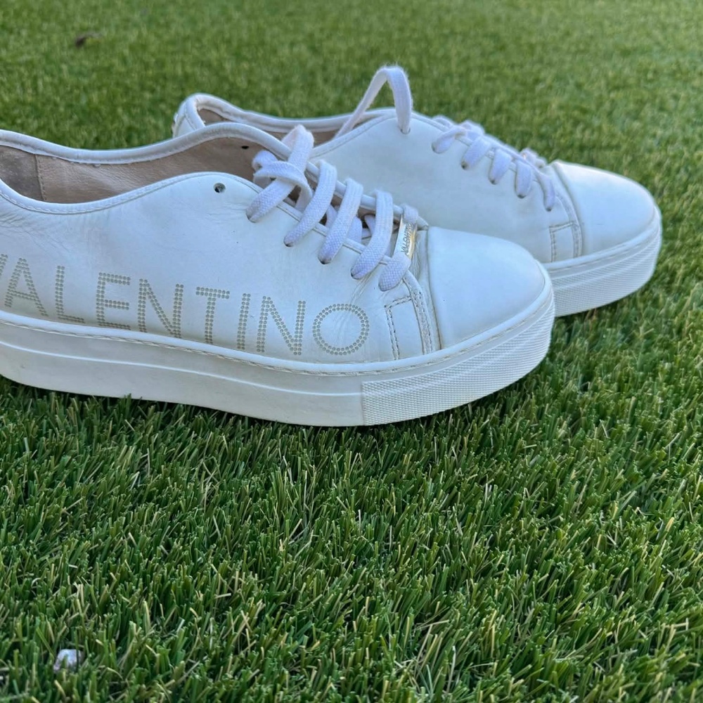 authentic Valentino Garavani  leather sneakers worn  5 times